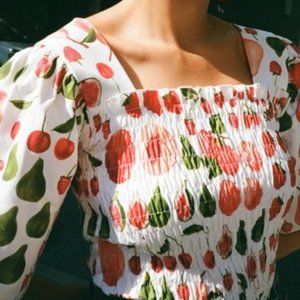 Lisa Says Gah! Toni top in Fruit print